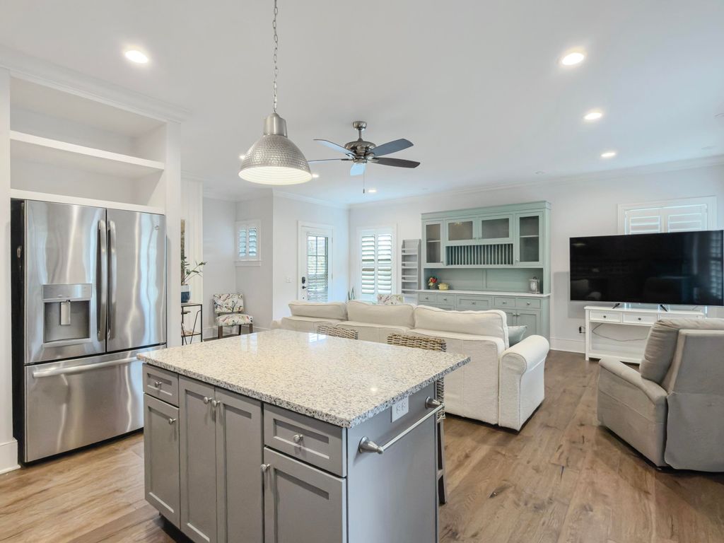 Image 37 of property listing at 5217 Oak Cove Lane, Hollywood, SC 29449