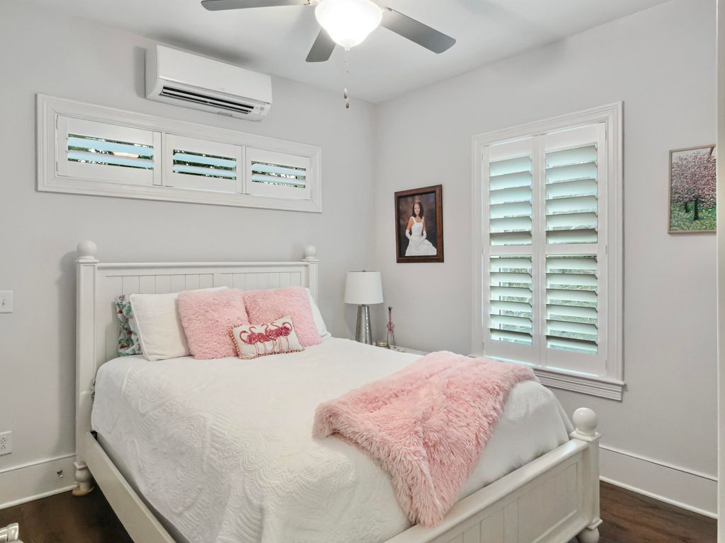 Image 46 of property listing at 5217 Oak Cove Lane, Hollywood, SC 29449