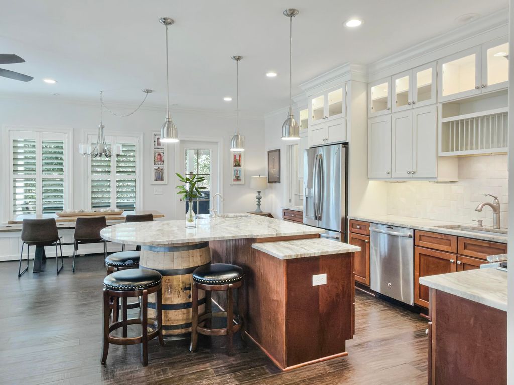 Image 7 of property listing at 5217 Oak Cove Lane, Hollywood, SC 29449