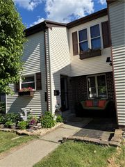 3412 Colonial Court, South Whitehall Twp, PA 18104
