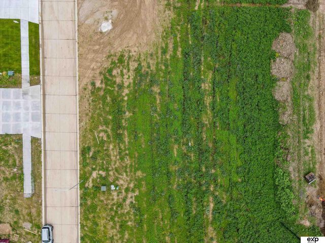 20132 R Street, Elkhorn, NE 68022