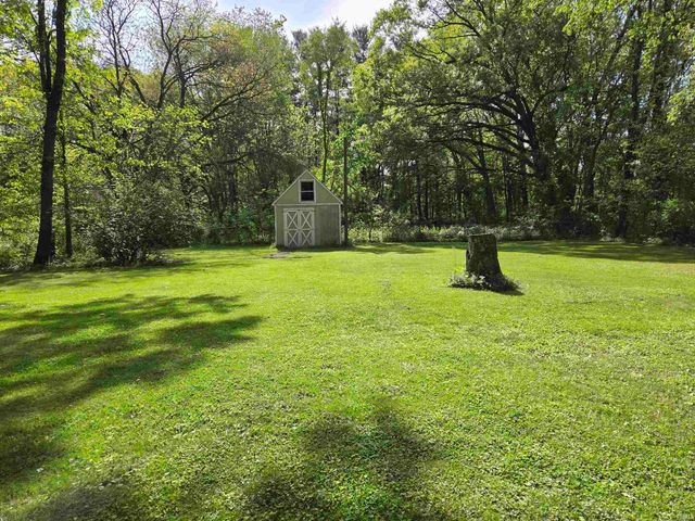 55393 Butternut Road, South Bend, IN 46628