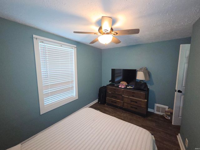 55393 Butternut Road, South Bend, IN 46628