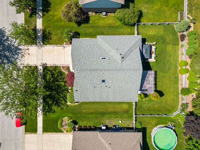8942 Glenshire Street, Tinley Park, IL 60487