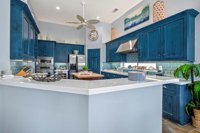 78 Creekwood Drive, Montgomery, TX 77356