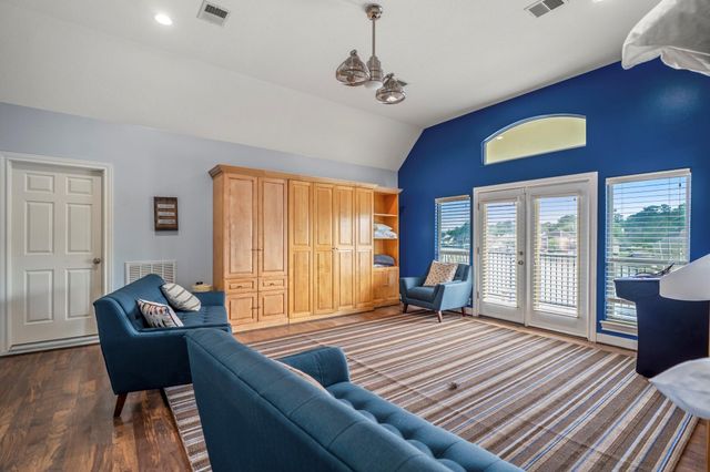 78 Creekwood Drive, Montgomery, TX 77356