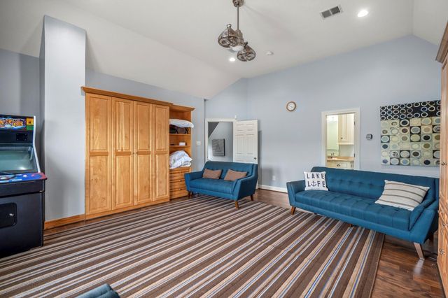 78 Creekwood Drive, Montgomery, TX 77356