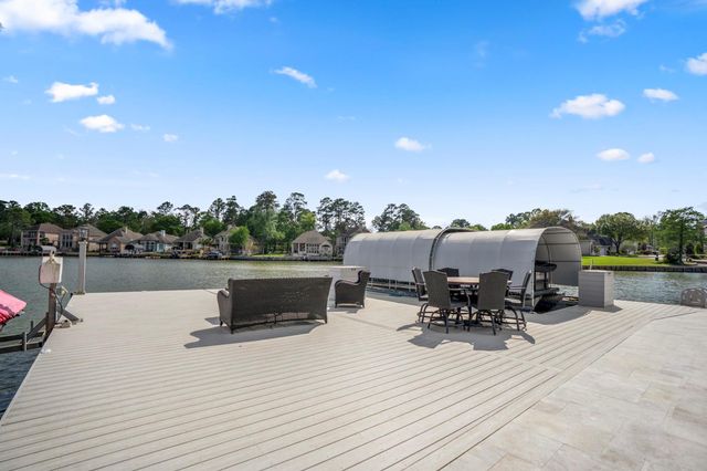 78 Creekwood Drive, Montgomery, TX 77356