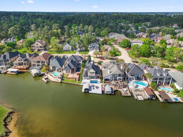 78 Creekwood Drive, Montgomery, TX 77356