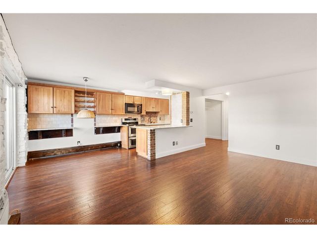 1270 N Marion St 211, Denver, CO 80218