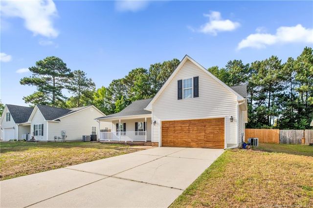 3696 Pioneer Drive, Hope Mills, NC 28348