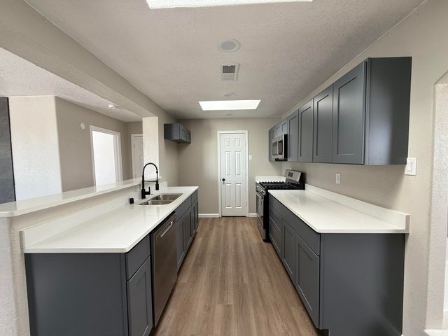 600 KATHERINE Street, Moriarty, NM 87035