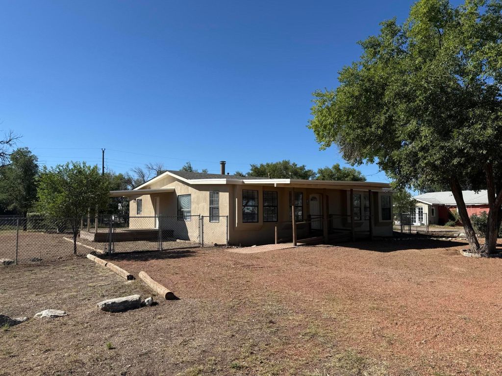600 KATHERINE Street, Moriarty, NM 87035