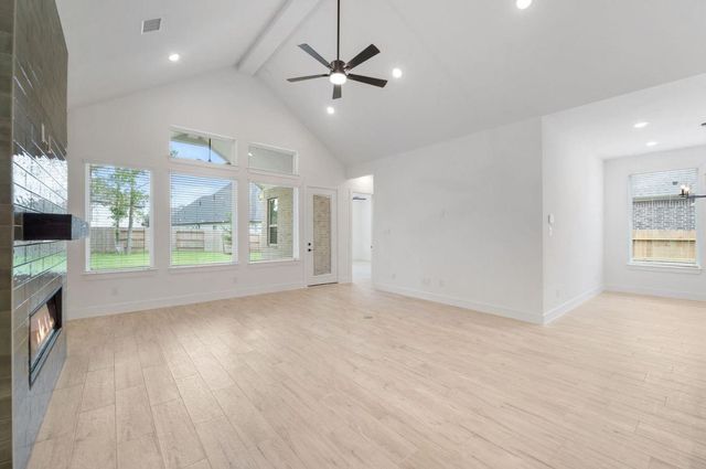 30914 Pigeon Valley Drive, Waller, TX 77484