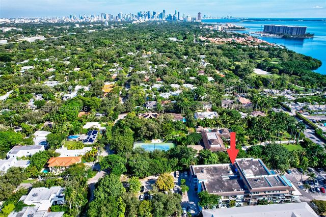 2539 S Bayshore Dr PH2F, Miami, FL 33133