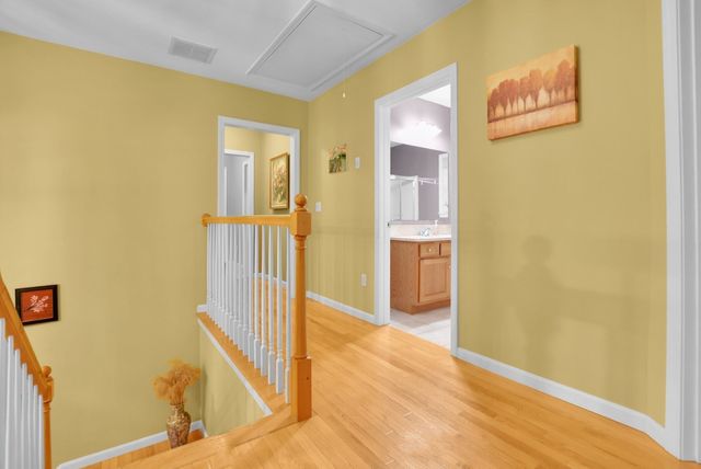 2 Fairway View Dr, Douglas, MA 01516