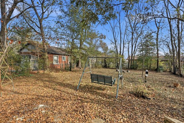 409 N Henry Street, Lindale, TX 75771