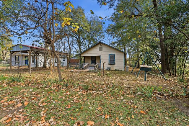 409 N Henry Street, Lindale, TX 75771