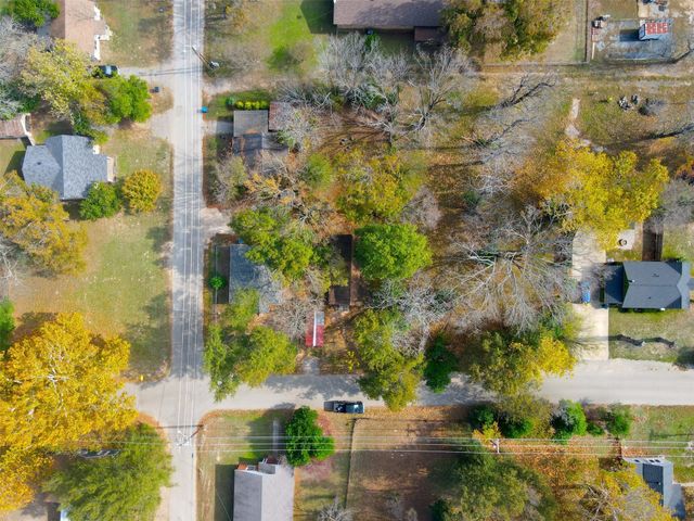 409 N Henry Street, Lindale, TX 75771