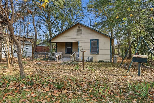 409 N Henry Street, Lindale, TX 75771