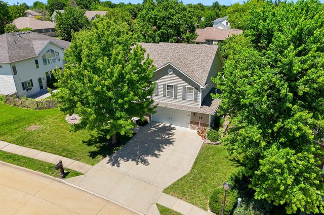 4807 MANHASSET DR, Columbia, MO 65203