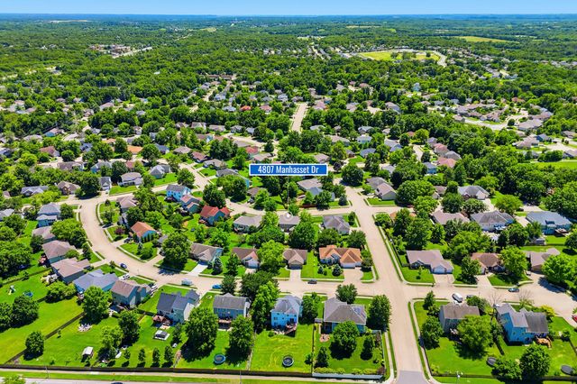 4807 MANHASSET DR, Columbia, MO 65203