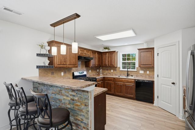 4807 MANHASSET DR, Columbia, MO 65203