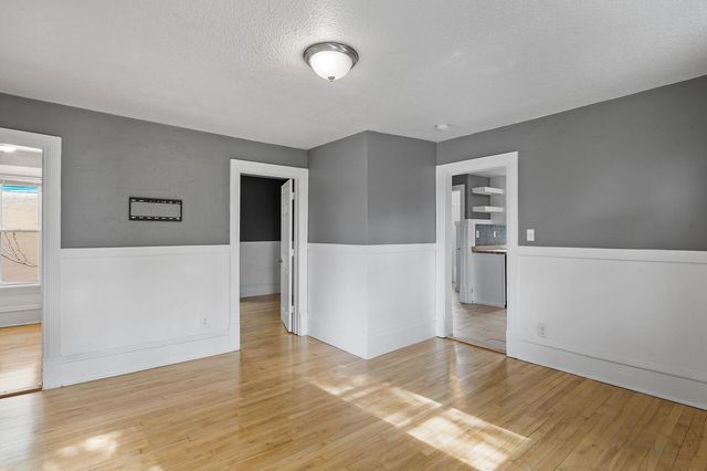 690 Lowry Avenue NE, Minneapolis, MN 55418