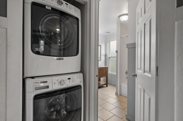 690 Lowry Avenue NE, Minneapolis, MN 55418