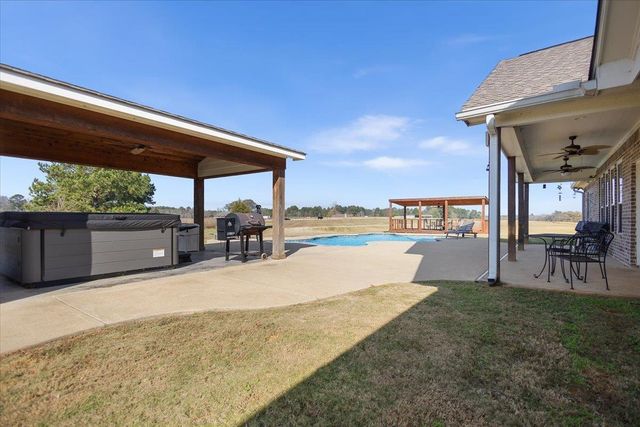 22727 County Road 2166, Troup, TX 75789