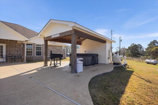 22727 County Road 2166, Troup, TX 75789