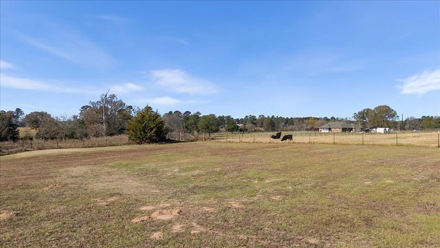 22727 County Road 2166, Troup, TX 75789