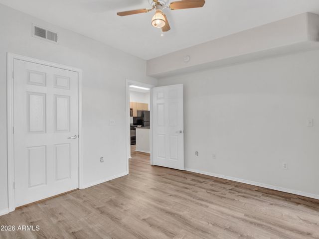 18416 N CAVE CREEK Road 1075, Phoenix, AZ 85032