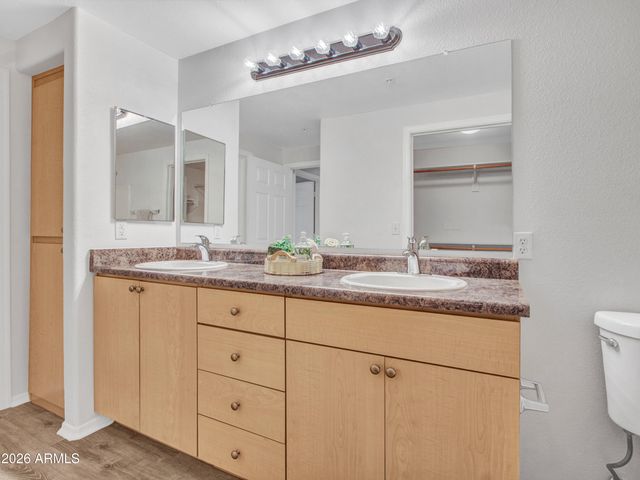 18416 N CAVE CREEK Road 1075, Phoenix, AZ 85032