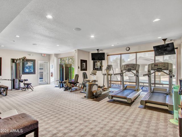 18416 N CAVE CREEK Road 1075, Phoenix, AZ 85032