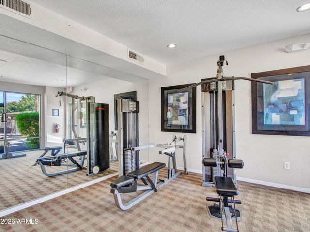 18416 N CAVE CREEK Road 1075, Phoenix, AZ 85032