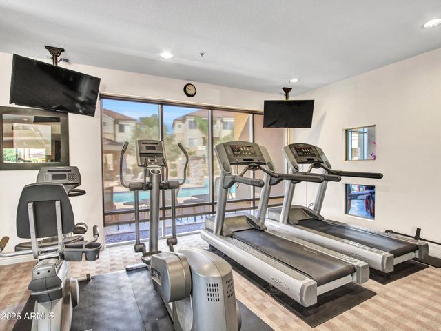 18416 N CAVE CREEK Road 1075, Phoenix, AZ 85032