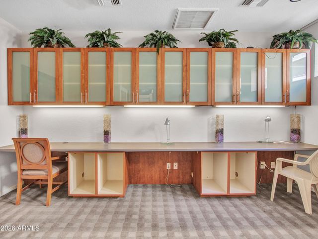 18416 N CAVE CREEK Road 1075, Phoenix, AZ 85032