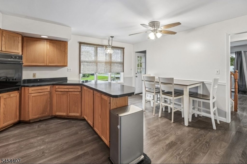 29 Henry St, Elmwood Park Boro, NJ 07407 — photo 3