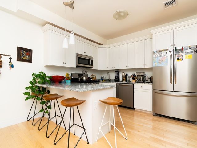 70 Prospect St 304, Somerville, MA 02143