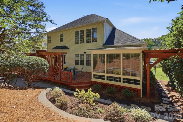 11438 McGinns Trace Court, Charlotte, NC 28277