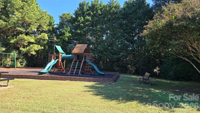 11438 McGinns Trace Court, Charlotte, NC 28277