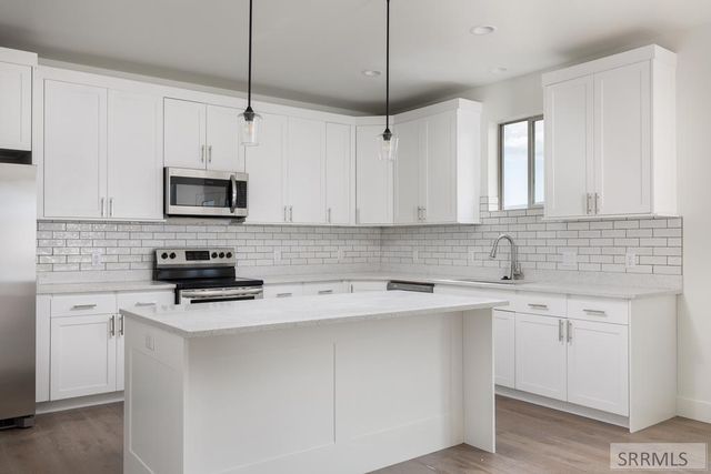 2304 Ironwood Drive, Driggs, ID 83422