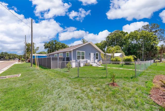 702 E GILCHRIST STREET, Plant City, FL 33563