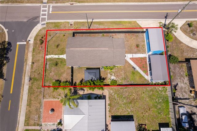 702 E GILCHRIST STREET, Plant City, FL 33563