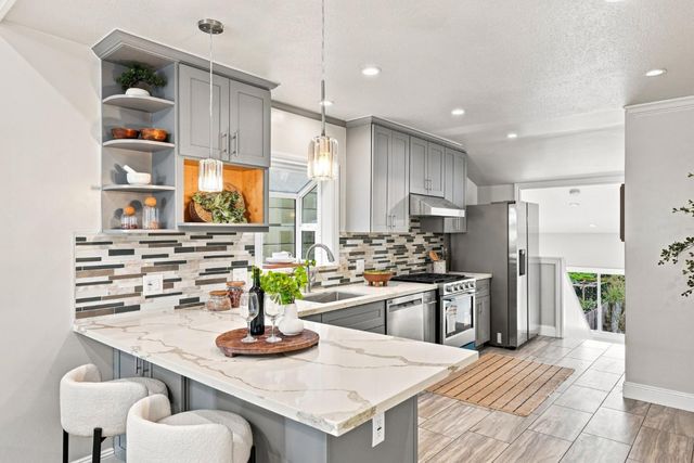 135 Farallones Street, San Francisco, CA 94112