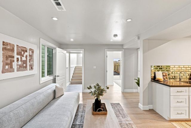 135 Farallones Street, San Francisco, CA 94112