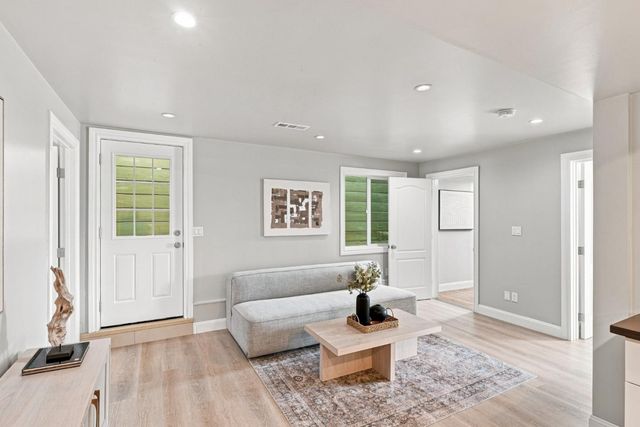 135 Farallones Street, San Francisco, CA 94112