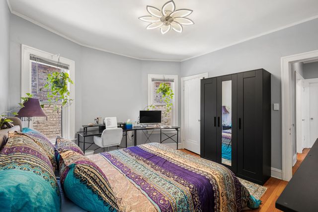6141 N Maplewood Avenue, Chicago, IL 60659