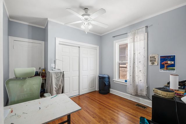 6141 N Maplewood Avenue, Chicago, IL 60659